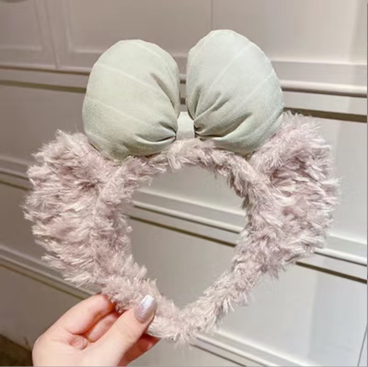 Adorable Fuzzy Butterfly Bow Headband for Kids - Perfect Decor for Theme Parks & Photography