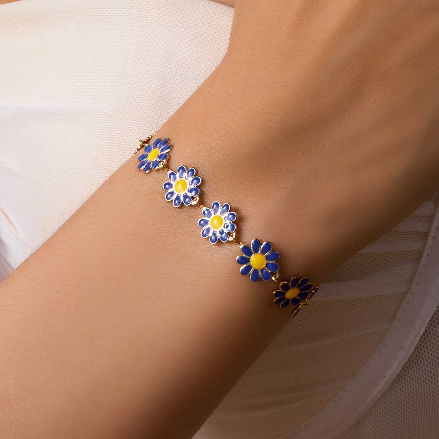 Fashion Sweet Flower Daisy Bracelet for Women Girl Y2K Accories Handmade Colorful Beads Bracelet Boho Summer Pulseras JewelryXJ250225