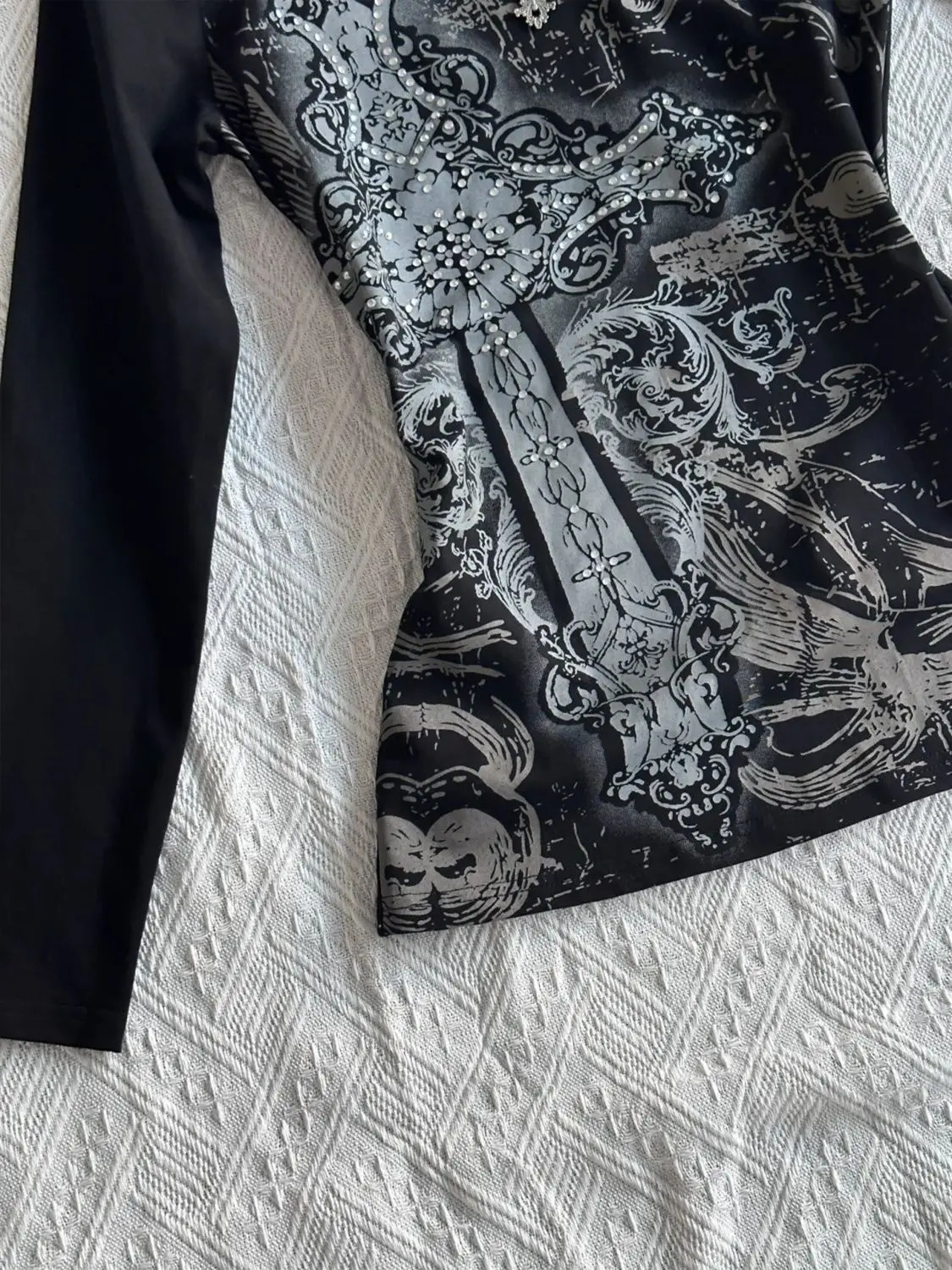 American retro n tie dye black printed T shirt for women in autumn pure cotton V-neck long sleeved T shirt top gothic 250224