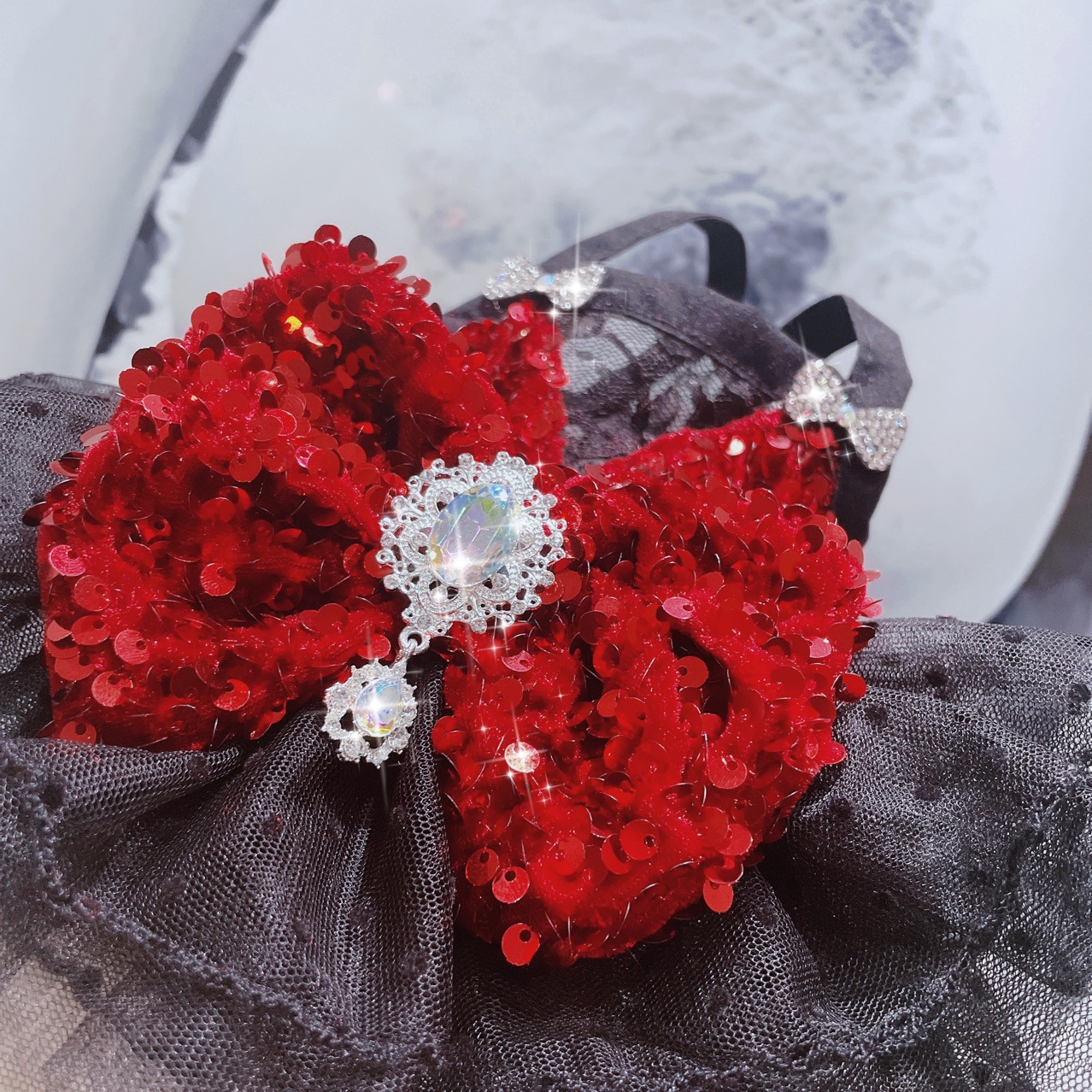 Small Dog Wedding Dress Luxury Designer Pet Summer CLothes Shining Paillette Gauze Skirt Black Bowknot Dog Party Dress