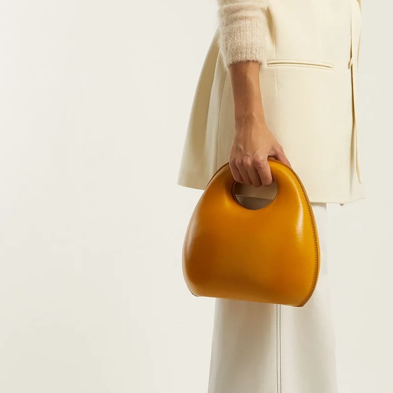 Elegant Small Round Egg Bag - Fashionable Shoulder Messenger for Everyday Use