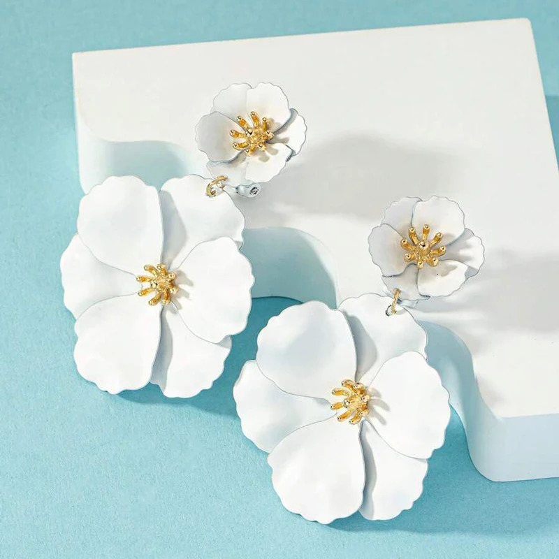 Women Fuchsia Flower Drop Earrings Gold Plating White Fuchsia Spray Big Flower Dangle Earrings Holiday Bridal Earrings 250225