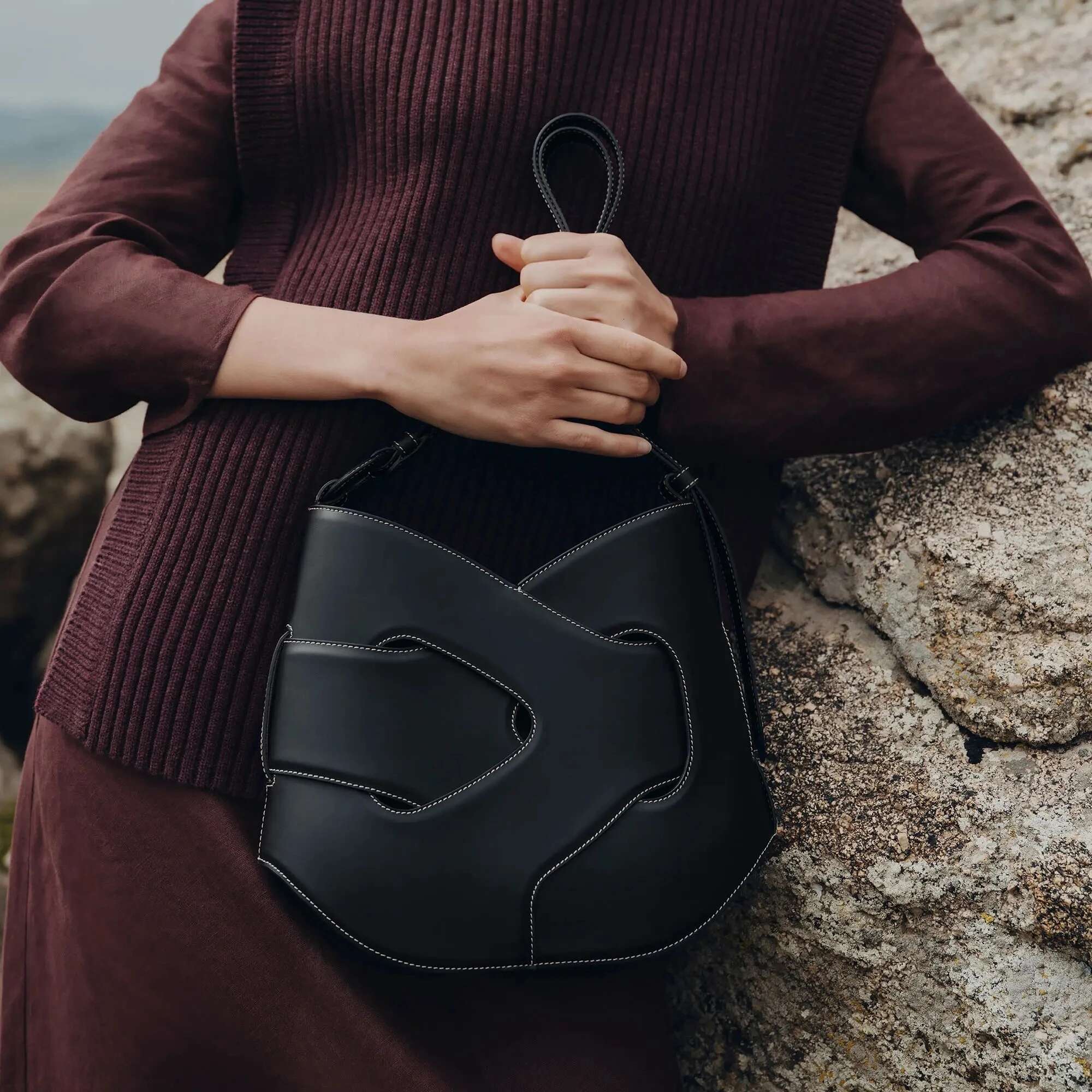 2025 New European And American Style Genuine Leather Texture Women's Shoulder Bag Casual Trend Leather Interwoven Crossbody Bag Fashion Designer 