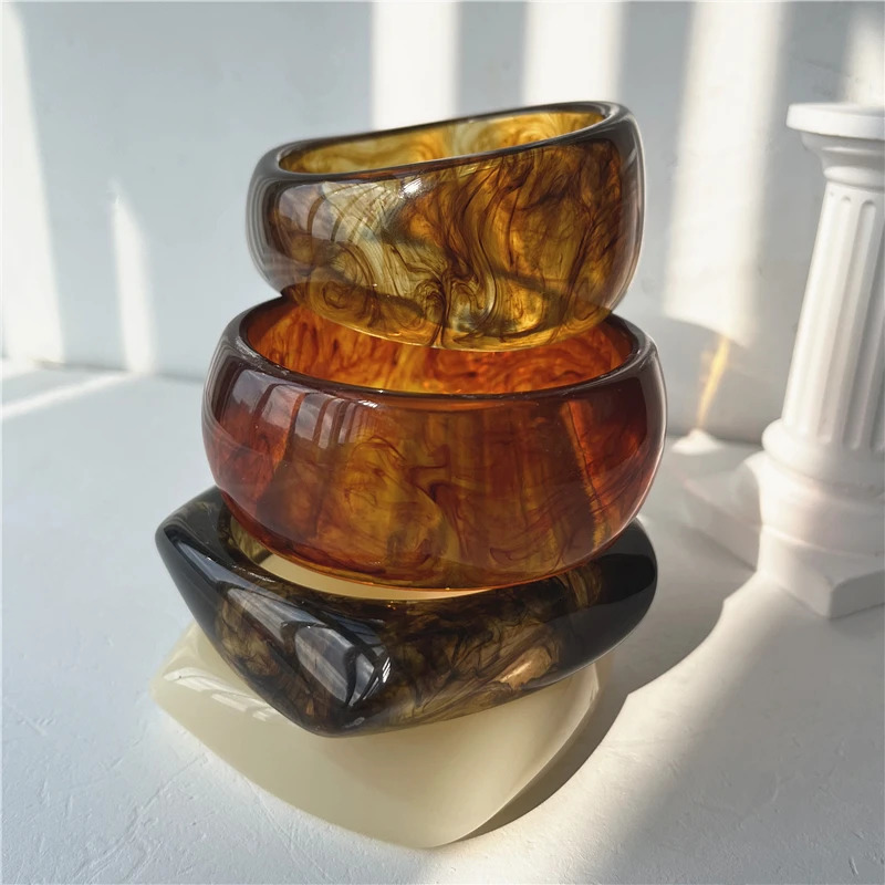 HangZhi Vintage Wide Geometric Large Resin Bracelet Brown Irregular Chunky Clear Bangle Jewelry Gift for Women Girls 2024 250225