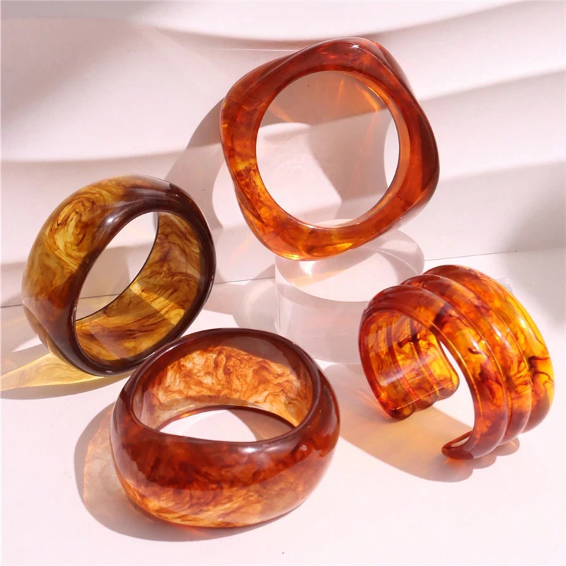 HangZhi Vintage Wide Geometric Large Resin Bracelet Brown Irregular Chunky Clear Bangle Jewelry Gift for Women Girls 2024 250225