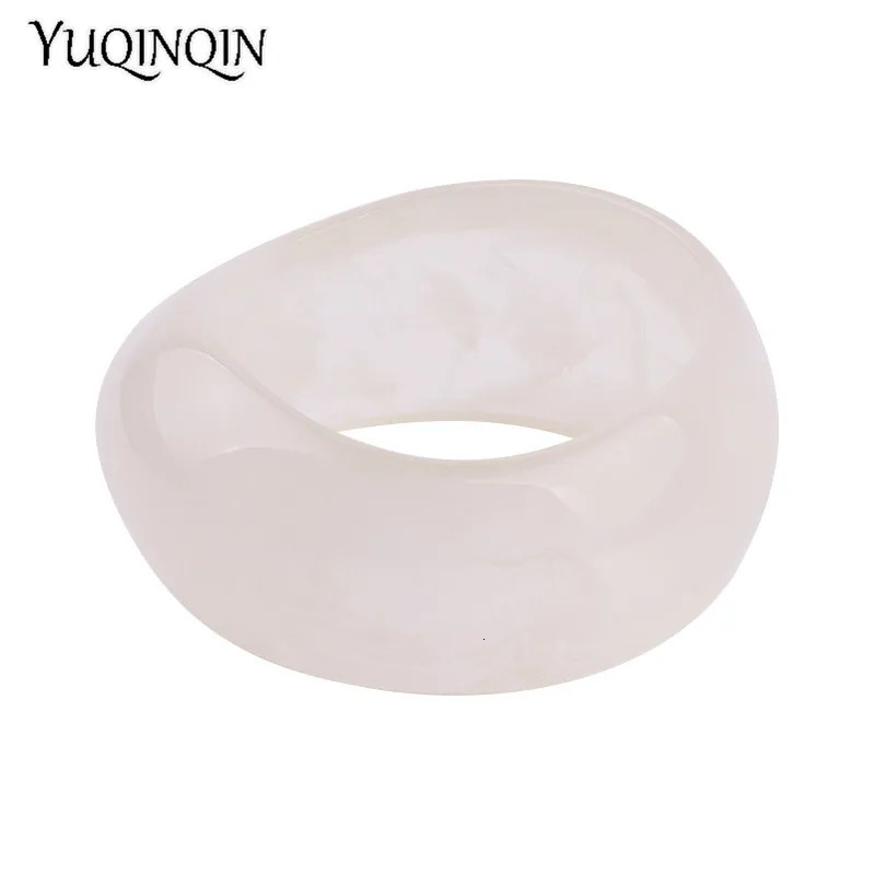 Classic Acrylic Cuff Fashion Bracelets Bangles for Women Wide Geometric Resin Bracelets Female Simple Charm Party Jewelry 250225