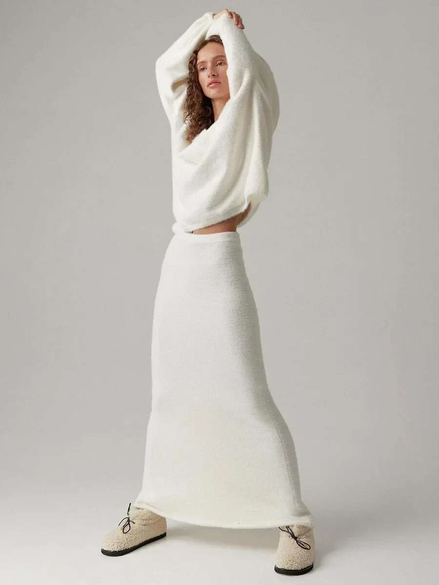 Bornladies Women Knitted V-Neck Sweater+Skirt Autumn Winter Thick Casual Sweater Warm Fashion Skirt Pullover 2 Pieces Sets