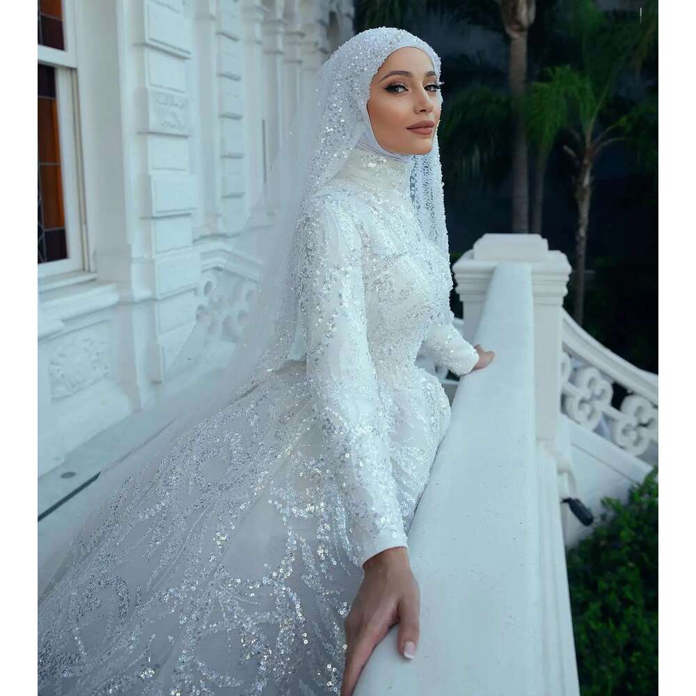 Gorgeous Muslim Wedding Dresses High Collar Long Sleeves Appliques Lace Ball Bridal Gown Chapel Custom Made Vestidos De Novia