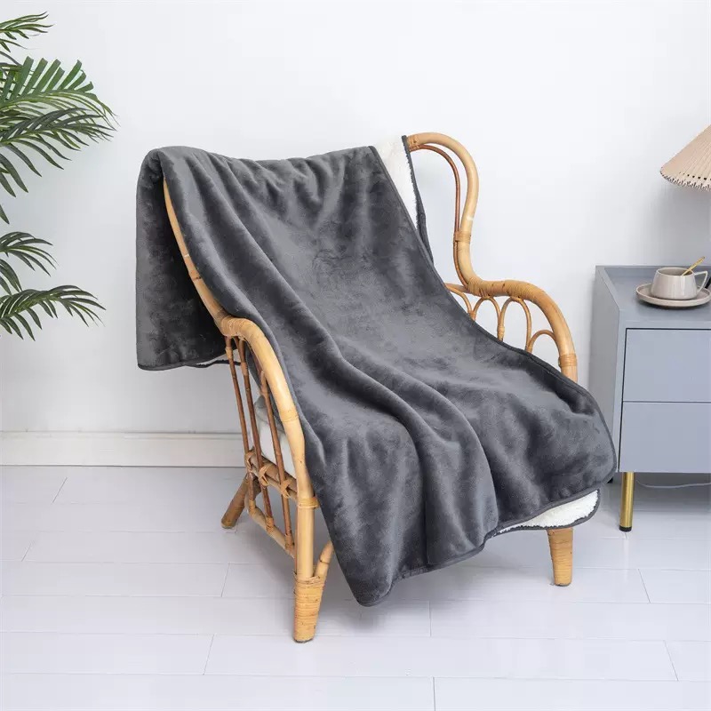 dog bed High quality plush pet waterproof blanket kennel mat can be repeatedly cleaned, luxurious comfort