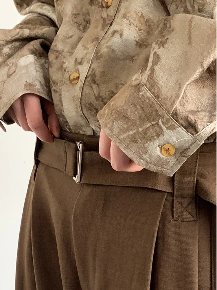 Mauroicardi Spring Autumn Long Coffee Flowy Baggy Wide Leg Pants for Mens Belt Korean Fashion Loose Casual Soft Trousers 250225