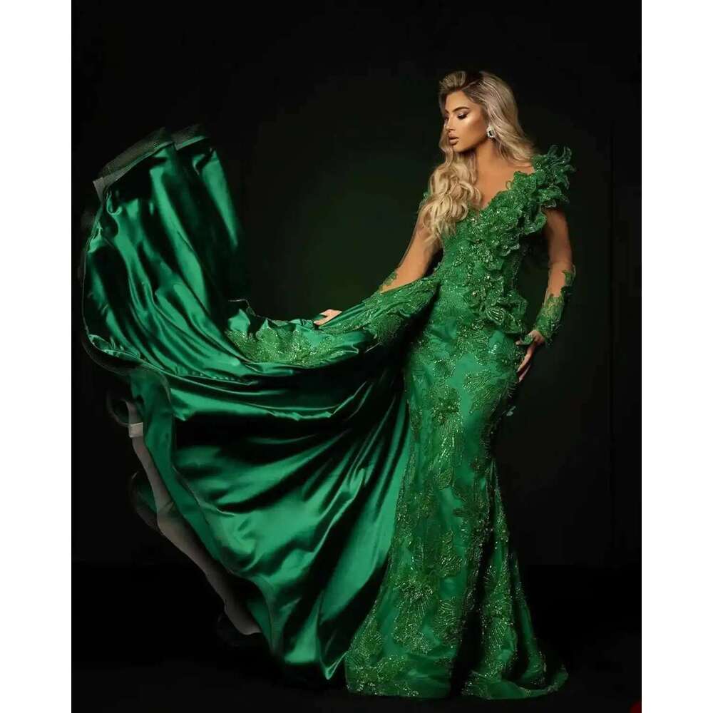 Green Mermaid Prom Dresses with Sequins and V-Neck 3D-Appliques Beaded Lace Detachable Train Satin Evening Gowns Women Formal Party Occasion Robes