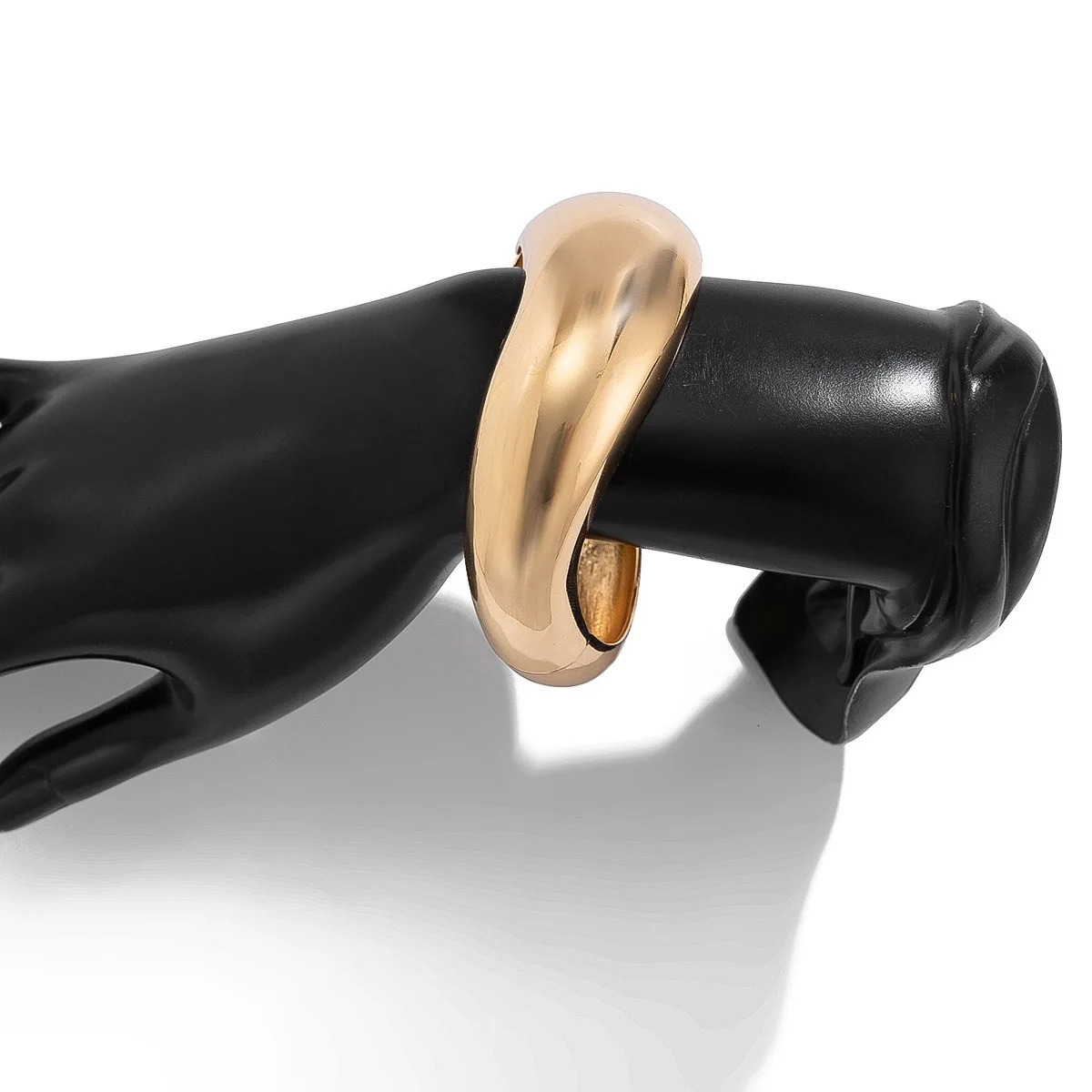 KMVEXO Punk Thick Chunky Water Drop Geometric Cuff Bangles for Women Smooth Open Spring Bracelets Bangle Men Jewelry Party Gifts 250225