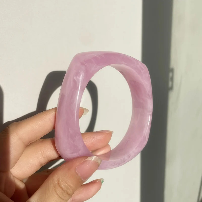 Korean Retro Color Wave Wide Version Square Acrylic Resin Bangle Bracelet for Women Girls Party Travel Jewelry HANGZHI 250225