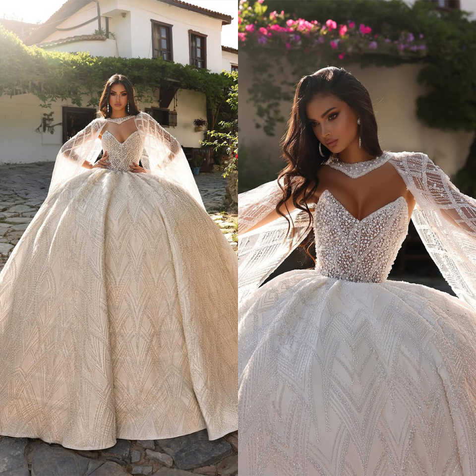 Luxury Strapless Dubai Wedding Dress Ball Gown Sexy V Neck Sleeveless Beading Lace Saudi Arabic Pearls Bridal Gown Vestidos With Wraps