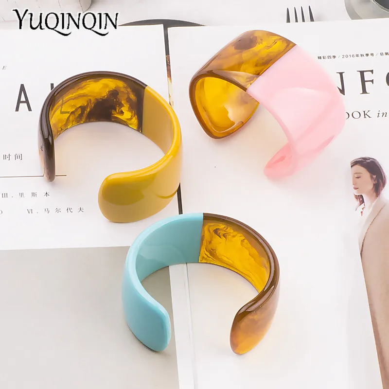 Vintage Resin Cuff Bracelet Bangles for Women Colorful Acrylic Wide Open Bracelet Charms Female Simple Party Fashion Jewelry 250225