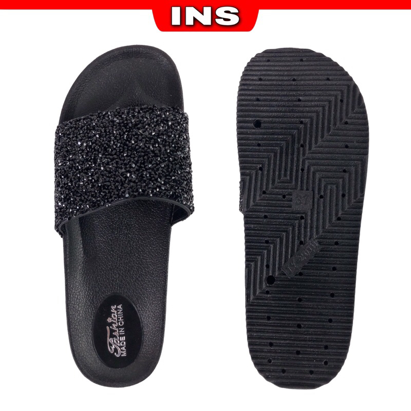 2025 New Designer Plus Size 36-41 Women's Fashionable Shiny Wedge Beach Sandals Outdoor Bk Slippers Beautiful Women's Slippers