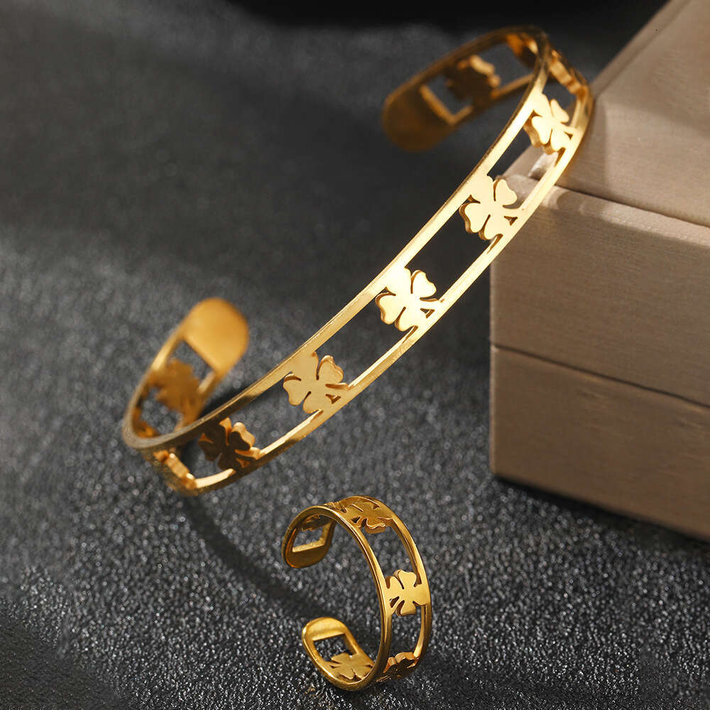 Hot selg Clover Set Gold Plated Versatile Ring Hollow Bracelet for Women