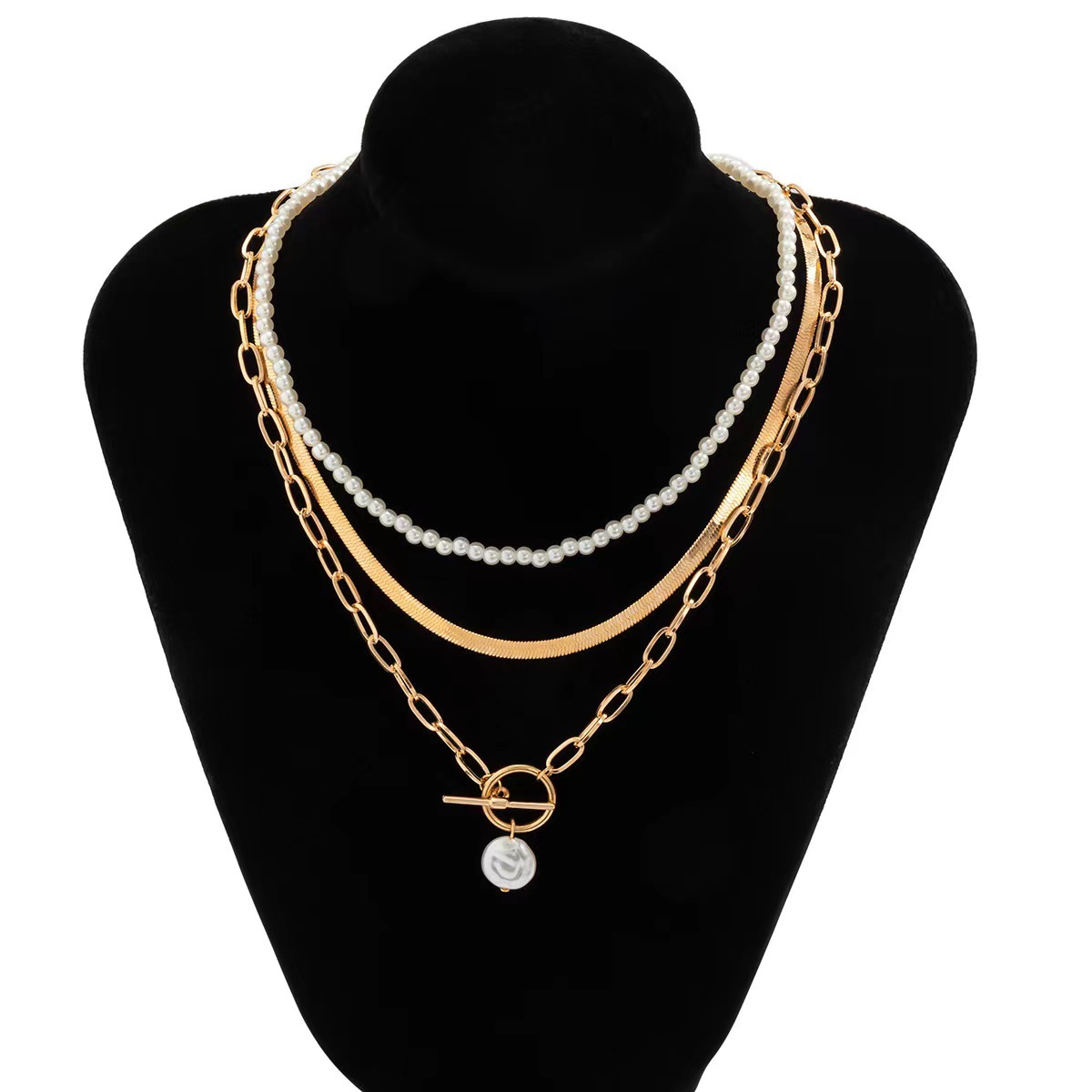 Europe and the United States cross-border jewelry temperament millet grain pearl collarbone necklace female hip-hop metal wind snake bone chain neckla