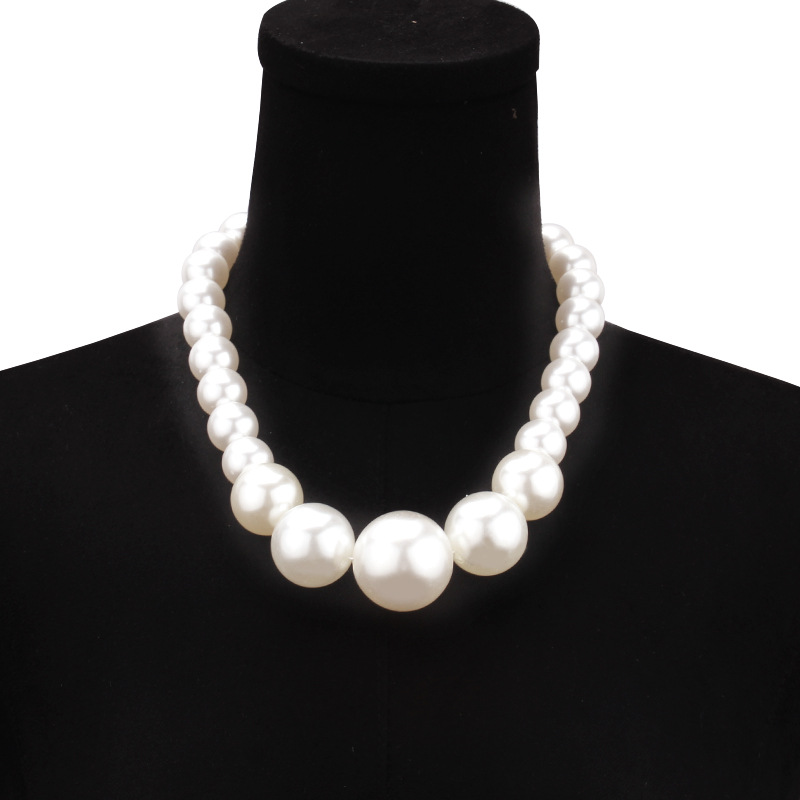 Faux pearl beaded necklace female cold wind simple geometric round beads necklace temperament exaggerated