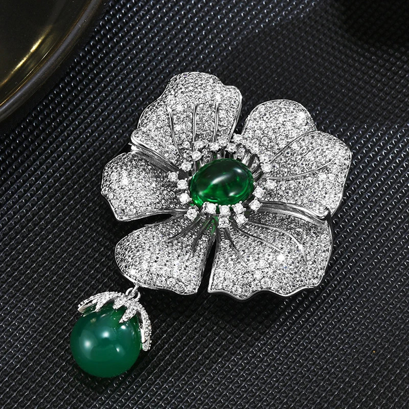 SUYU Style Copper Micro Inlaid Cubic Zirconia Five-Leaf Brooch Female Accessories Gift Wholesale 250225