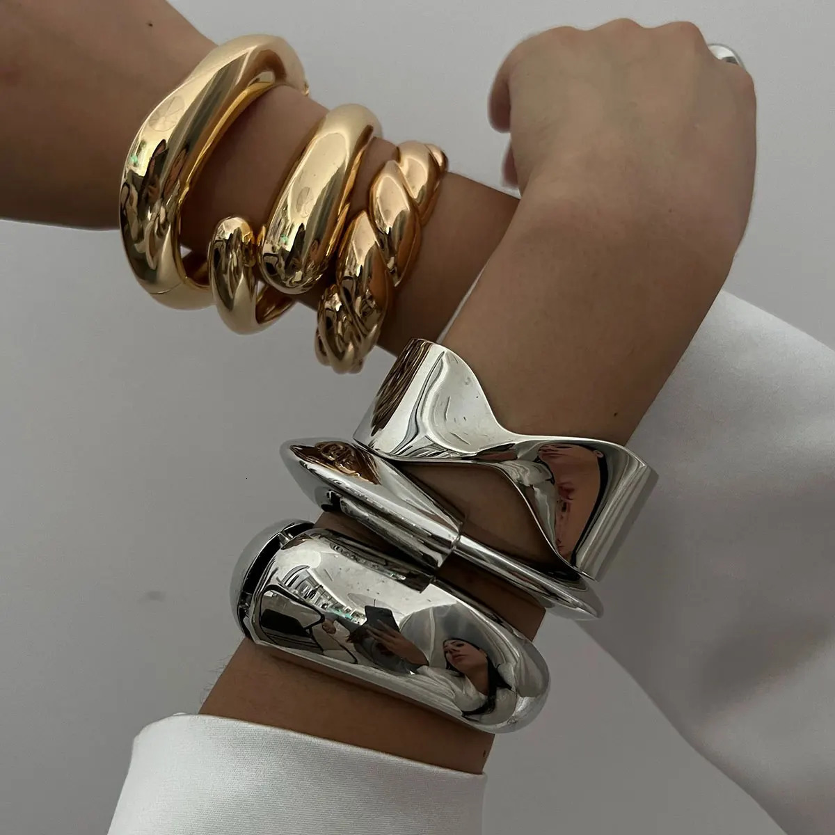 KMVEXO Punk Thick Chunky Water Drop Geometric Cuff Bangles for Women Smooth Open Spring Bracelets Bangle Men Jewelry Party Gifts 250225