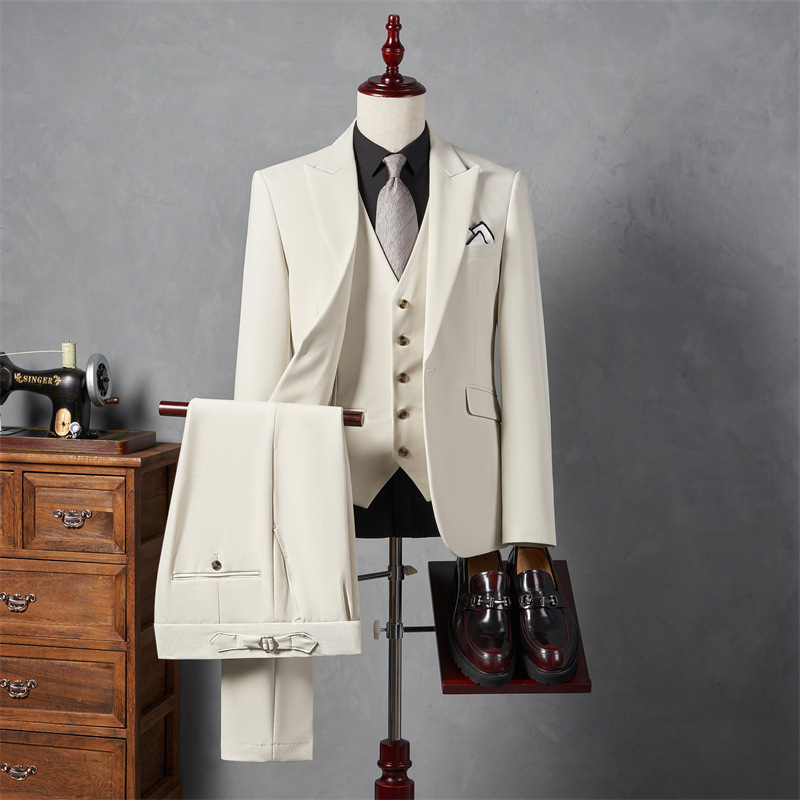 S226Vintage Look Men's Workwear with Timeless Italian Tailoring