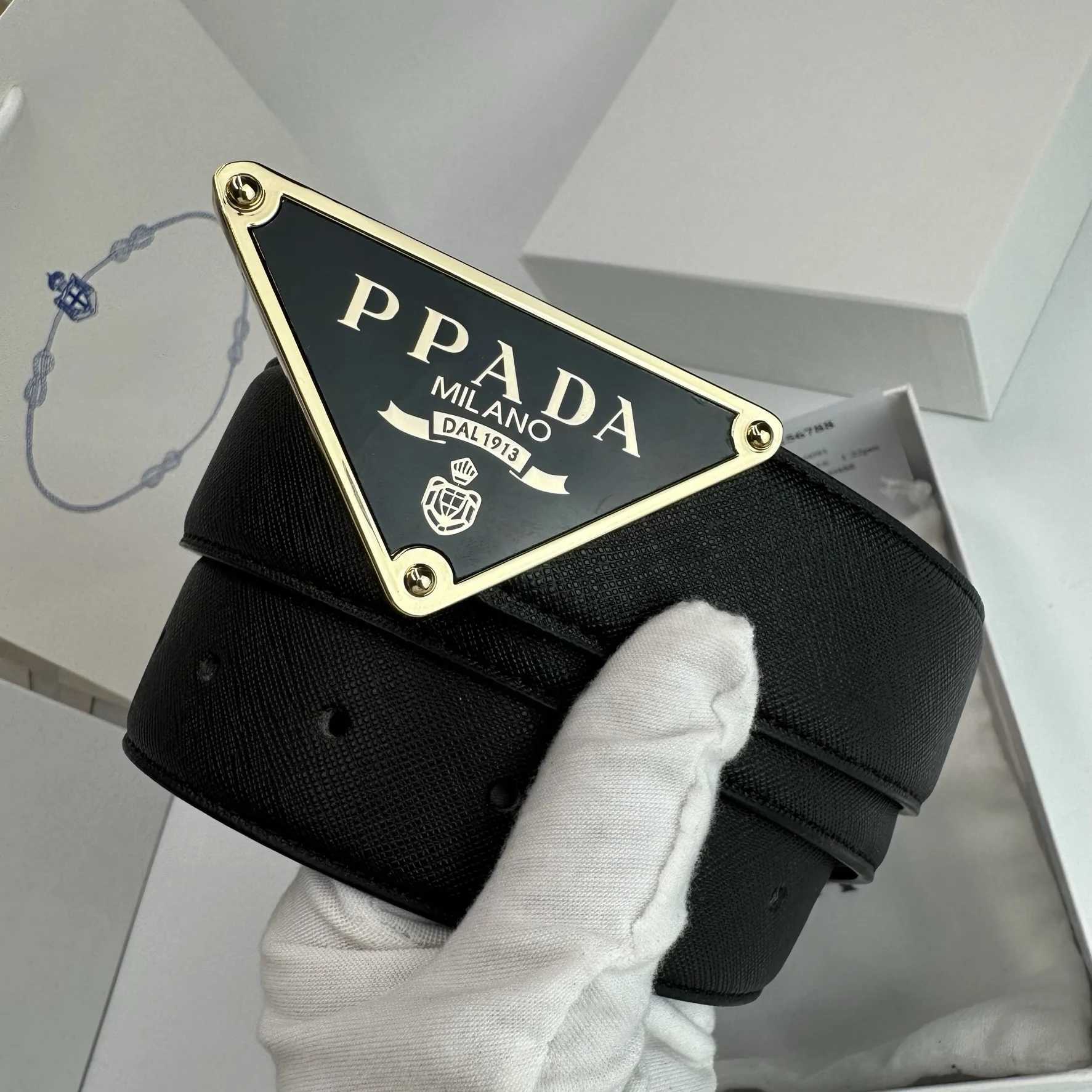 Designer Belts Mens: Premium Leather Belt with Metal Buckle, Versatile Style for Business and Casual Wear