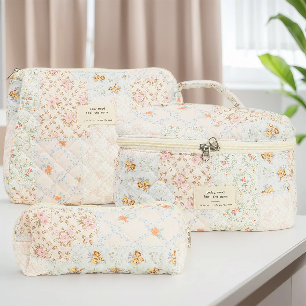 Women Large Toiletry Organizer Bag 3 Pcs Cotton Quilted Floral Cosmetic Bag Zipper Toiletry Bag Travel Bag 250221