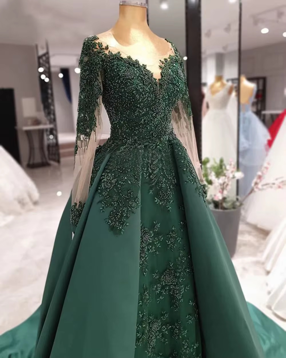 Elegant Hunter Green Evening Dresses Beaded Lace Luxurious Arabic A-Line Formal Occasion Gowns Long Sleeves Prom Party Dress Custom Made Muslim Robe