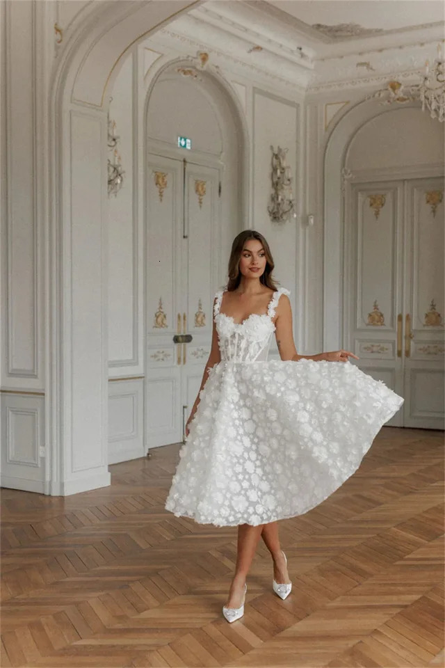 Customized Wedding Dress Lace Flowers Spaghetti Strap ALine Evening Dresses KneeLength Valentines Day Gowns 250224