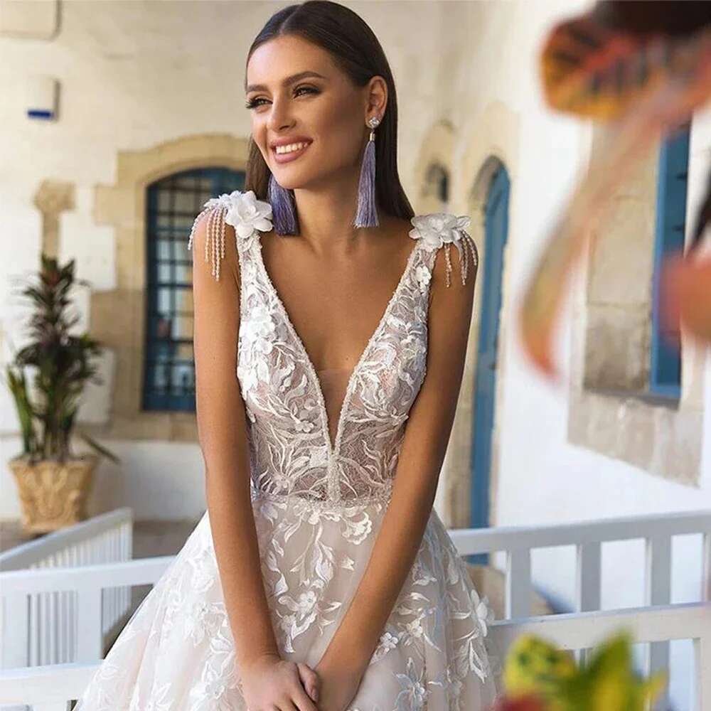 Fashion elegant deep v neckline backless res a ha lace appliques tulle court train wedding dresses