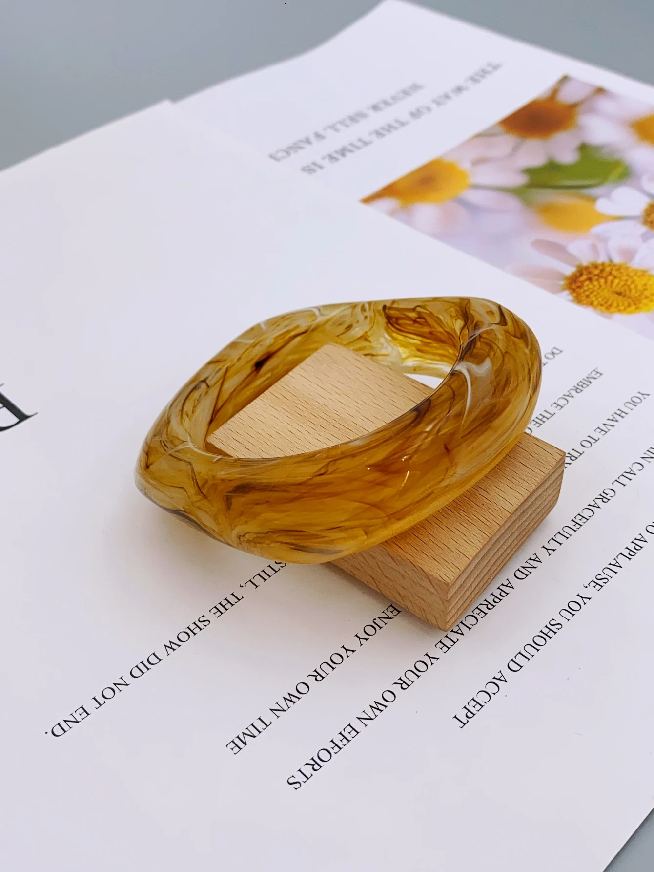 Fashionable and Bold Marble Pattern Acrylic Bracelet for Womens Daily Wear and Parties bangles for women 250225