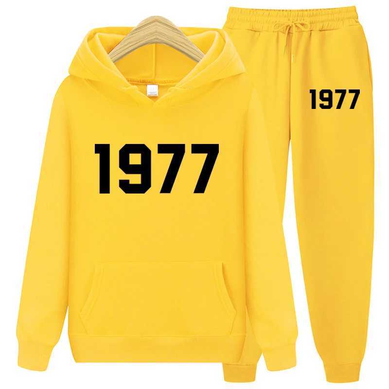 Men's Tracksuits 1977 Hoodie Two-Piece Sets Hoodie Set Men and Women Fashion Brand High Street Loose Fleece Autumn Winter Warm Hoodies+Pants Set 