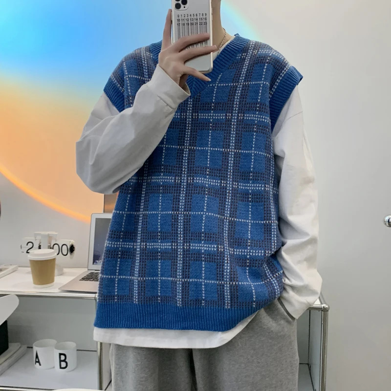 Autumn and winter Vneck thick knitted vest for men loose casual long sleeved sweatless mens top C152 250225