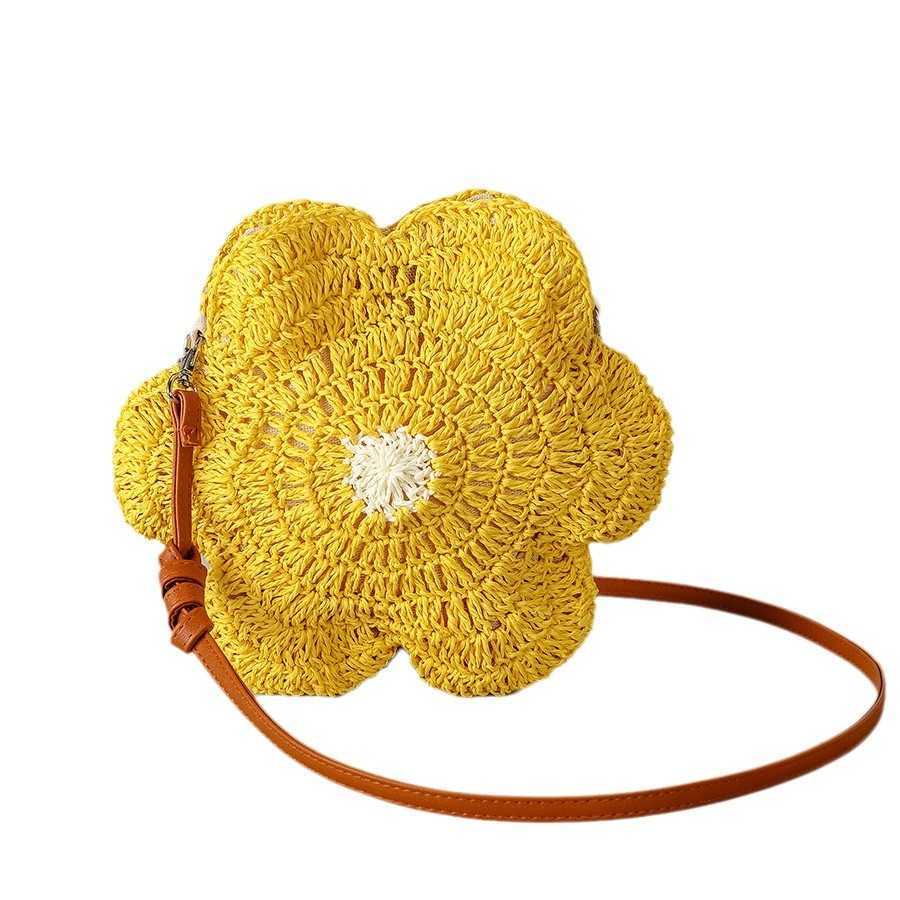 Handmade Woven Grass Woven Bag Forest Series Small Fresh Cute Egg Flower Single Shoulder Crossbody Bag Beach Bag 250215
