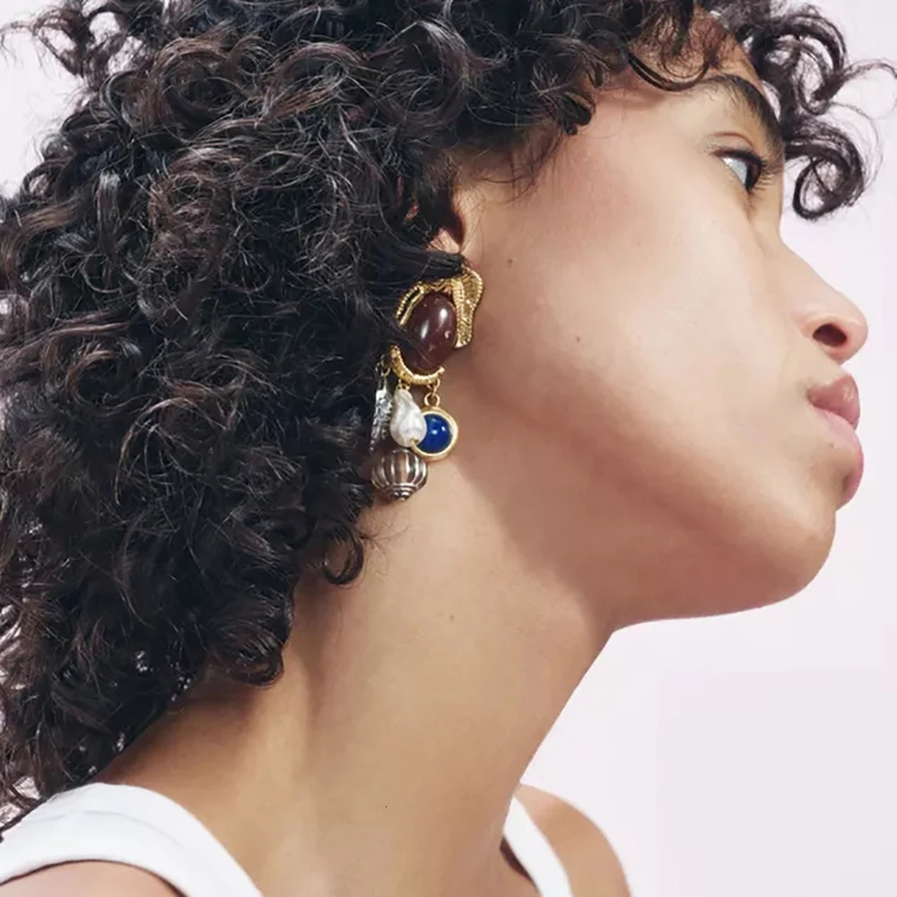 ZAA Luxurious Animal Dangle Earrings Vintage Resin Gemstone Earrings and Necklace Sets Jewelry for Parties and Banquets 250225