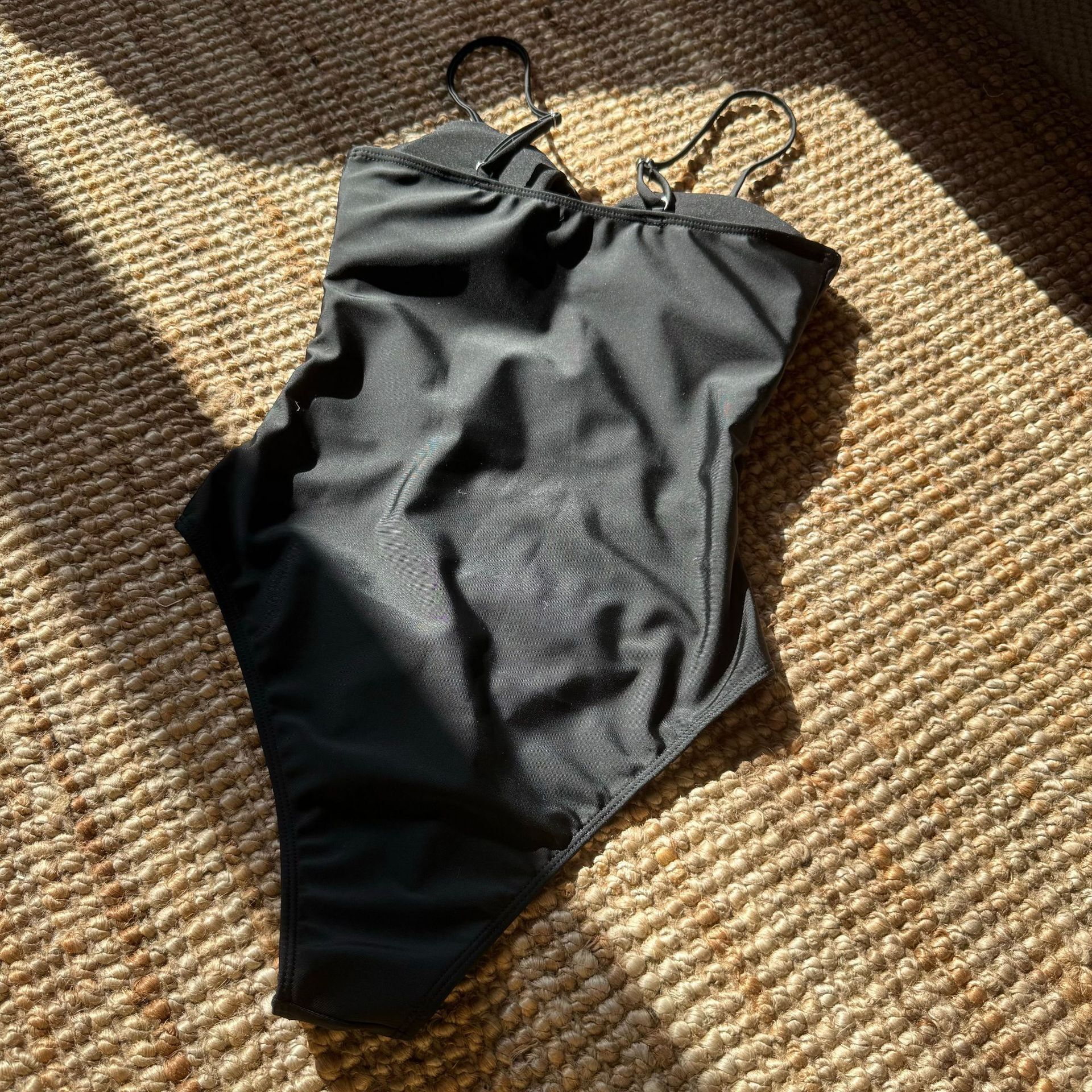 designer swimwear 2025 new metal ring steel nail strapless hollow out one-piece sexy swimsuit bikini