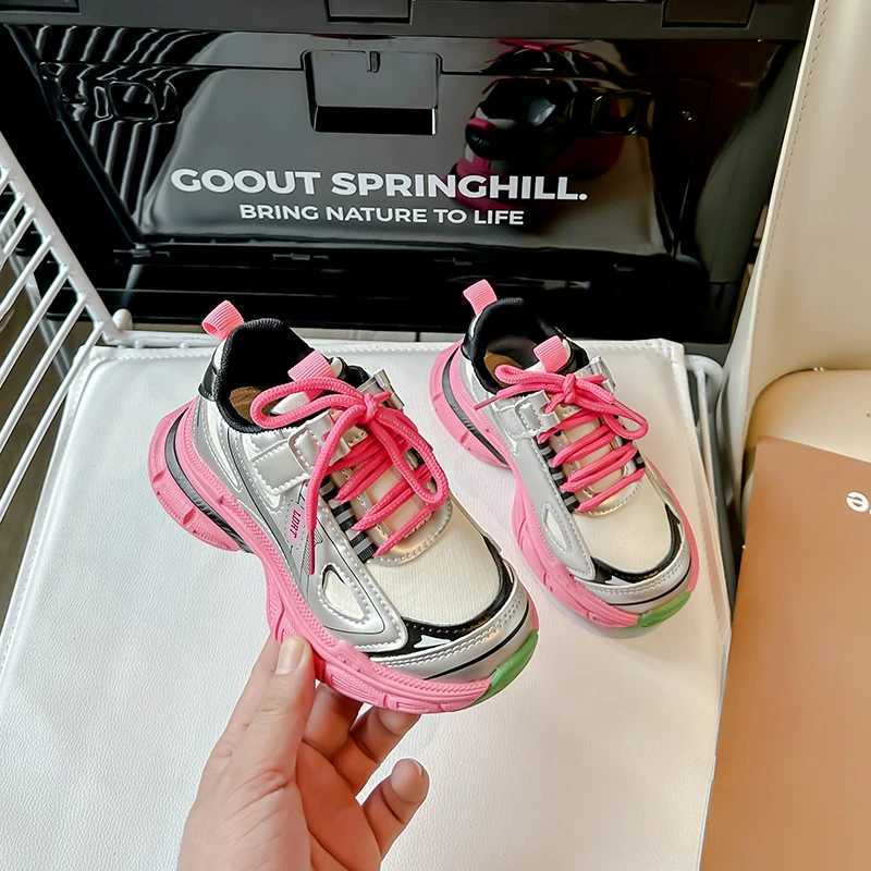 Athletic Outdoor 2025 New Childrens Casual Shoes for Girls and Boys Fashionable N Style Soft Bottom Anti Slip Edition Student Sports Shoes S25226