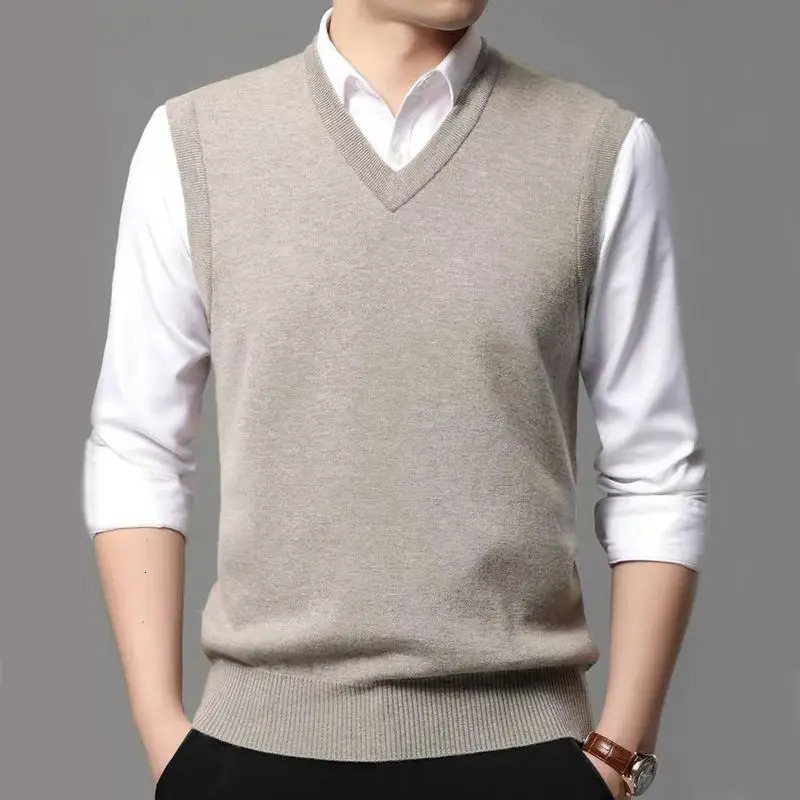 2023 SpringSummer Mens Casual Sweater Tank Top Vneck Sleeveless Knitted Comfortable Solid Color 250225