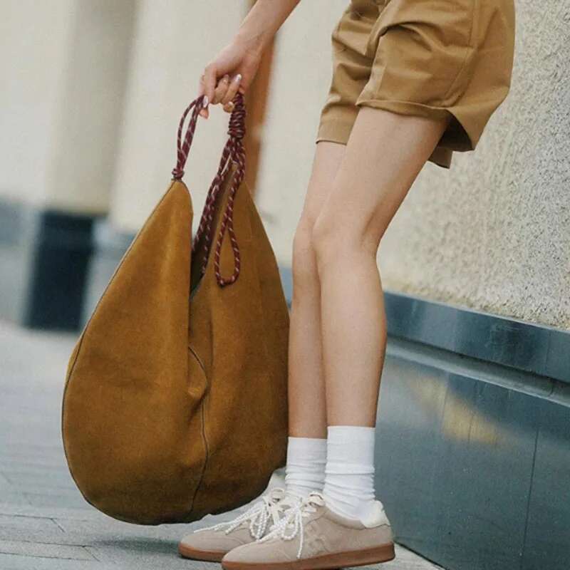 Large Capacity Tote Bag New Autumn/Winter High-Grade Niche Design Retro Commuter Lady Handbag Shoulder Bags