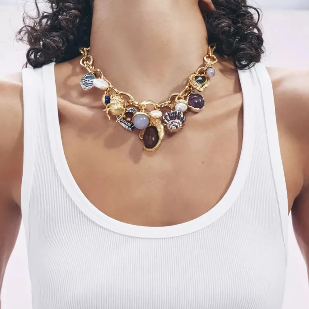 ZAA Luxurious Animal Dangle Earrings Vintage Resin Gemstone Earrings and Necklace Sets Jewelry for Parties and Banquets 250225