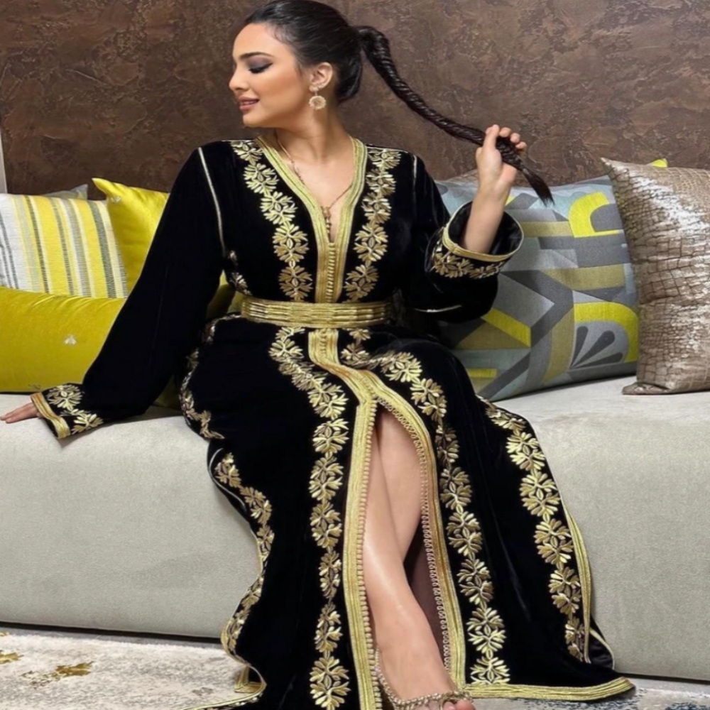 Traditional Moroccan Caftan Prom Dress Black And Gold Embroidery Long Sleeve Arabian Evening Dress Luxury Dubai Turkish Formal Party Gowns Robe De Mar