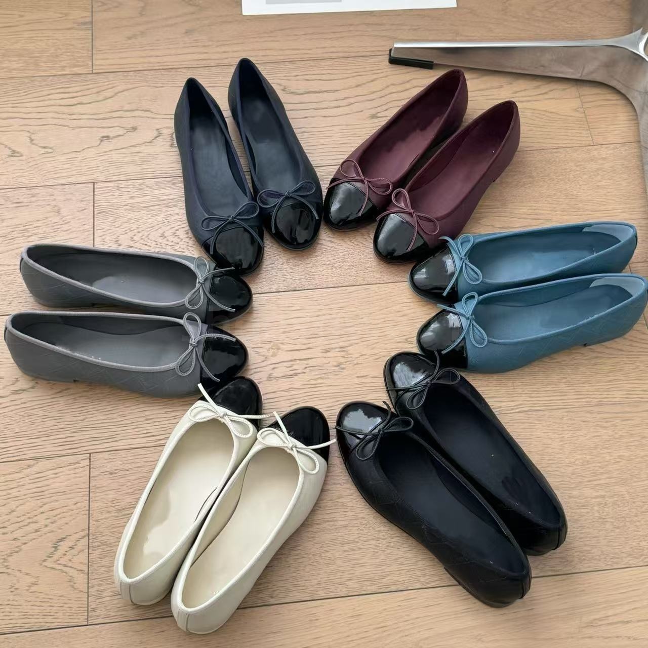 loafers designer shoes ballet flats Leather sole for Women Leather Bow Dress Shoes Fashion Luxury Flat Boat Shoes Canvas Shoes Leather sole EU34-43 Designer formal