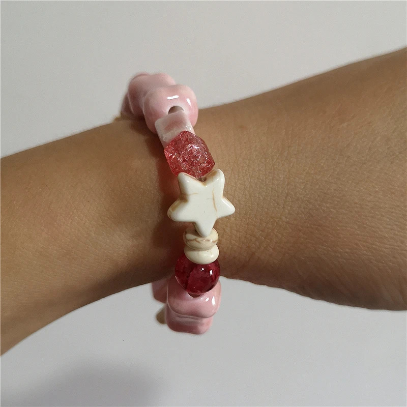 Cute Y2K Harajuku Aesthetic Pink Acrylic Ceramic Star Beaded Bracelet For Girl EMO 2000s Charm Jewelry Accessories Birthday Gift 250225
