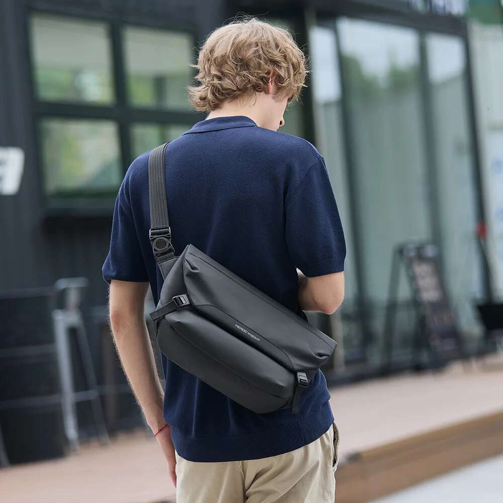Hcankcan Water Messenger Bags Men Large Capacity Shoulder Crossbody Fit 11 Inch Ipad Minimalist Outdoor Sport Bag