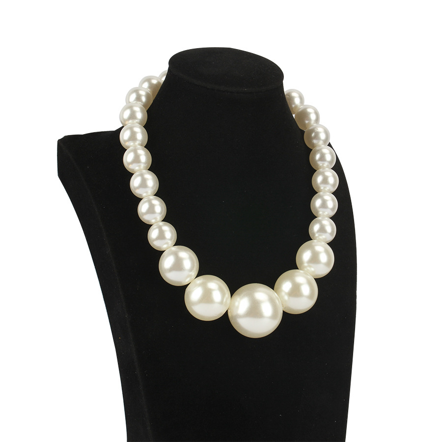 Large pearl necklace bracelet earrings set of three women in Europe and the United States light luxury French retro