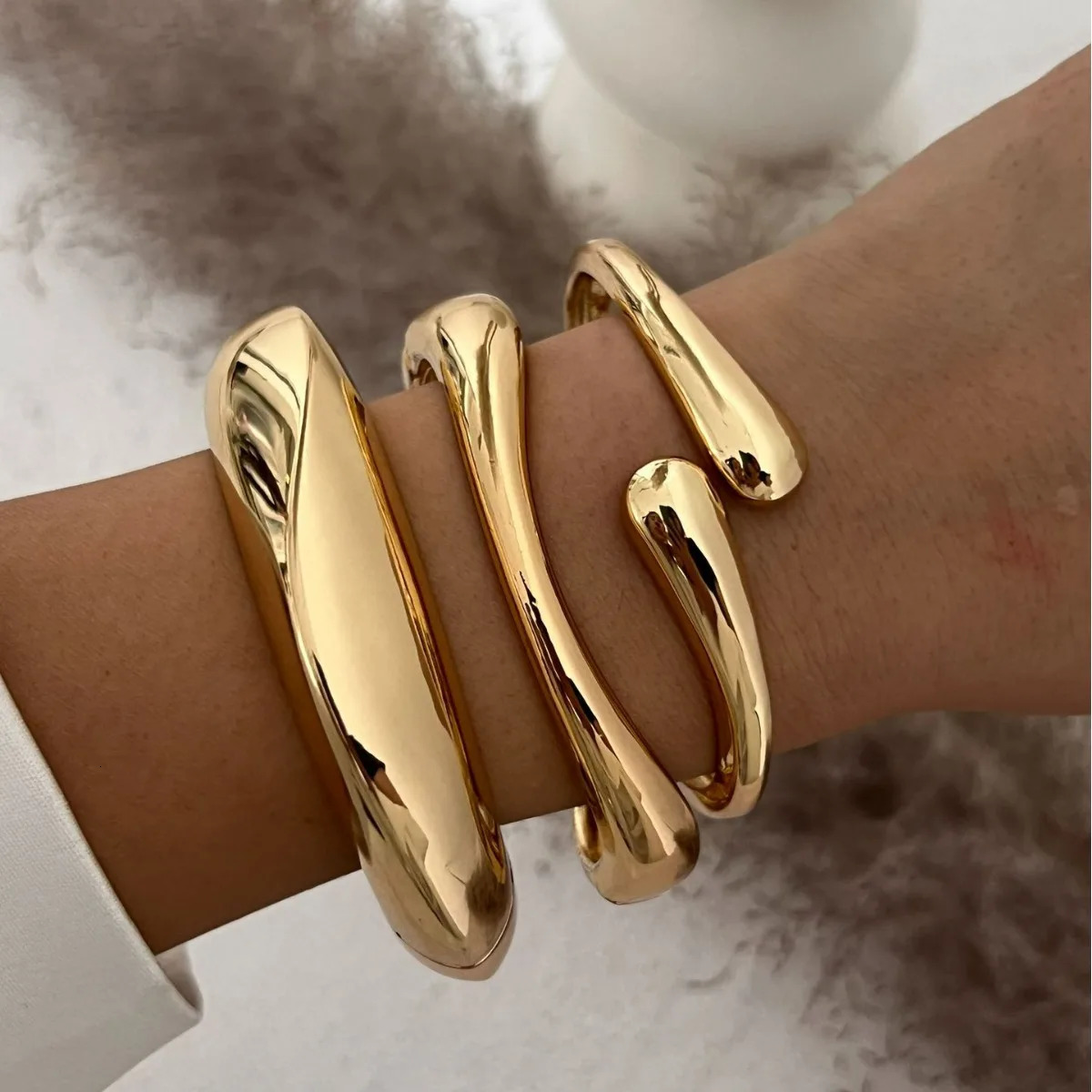DIEZI Different Style Hip Hop Cuff Bangles Vintage Punk Gold Silver Color Geometric Spring Bangles Women Bracelets Men Jewelry 250225