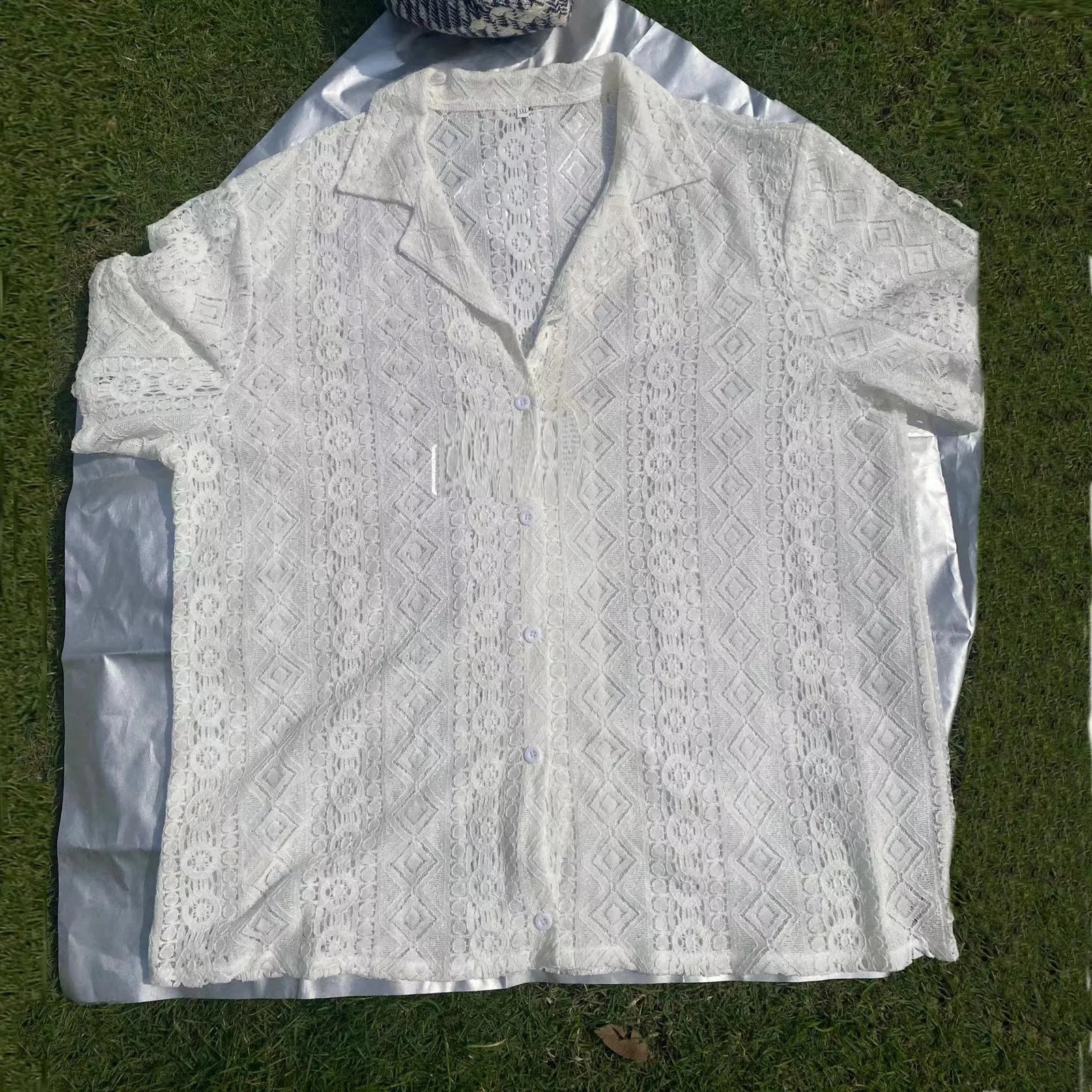 Summer Fashion Casual Style Mens Tops Hollow Out Lace Pane Solid Printed Sexy Blouse Male Knitted Short-sleeved Shirts 250222