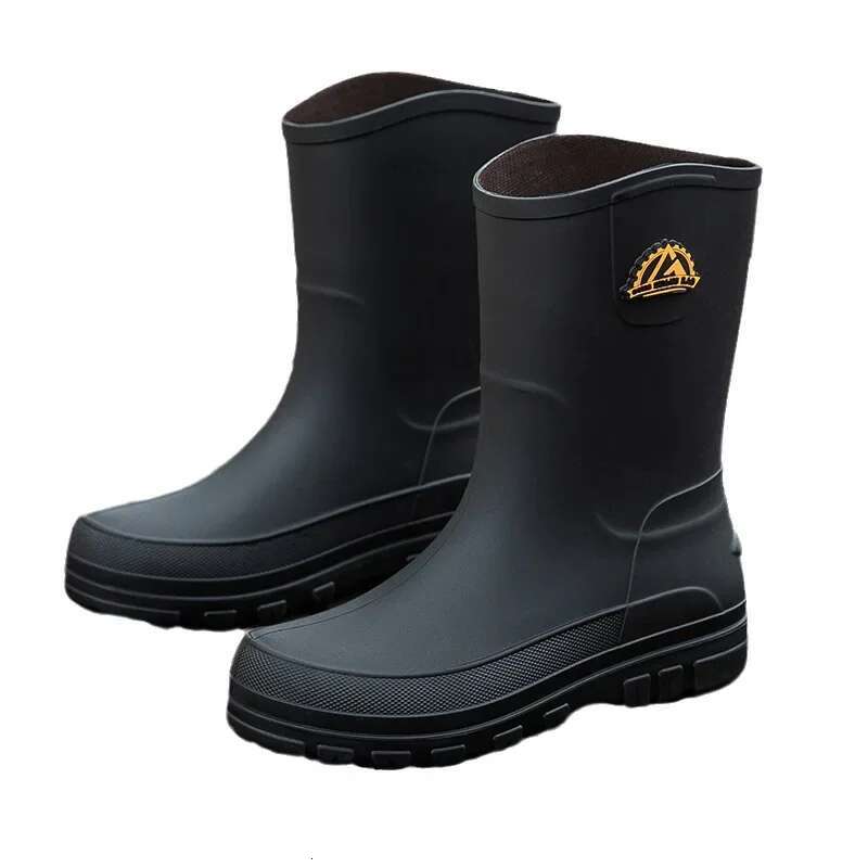 Men's Casual Waterproonti Slip Rain Boots Middle Tube Fashionable Work Rubber Shoes (Buy One Size Larger For Cotton Styles)