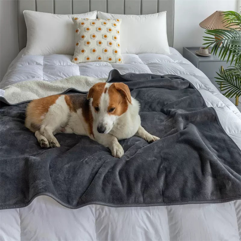 dog bed High quality plush pet waterproof blanket kennel mat can be repeatedly cleaned, luxurious comfort
